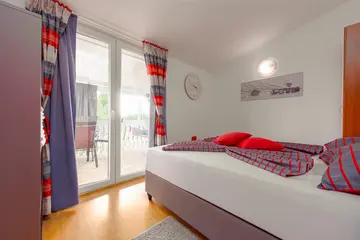 1-Bedroom Apartment in Vir for 4 Guests