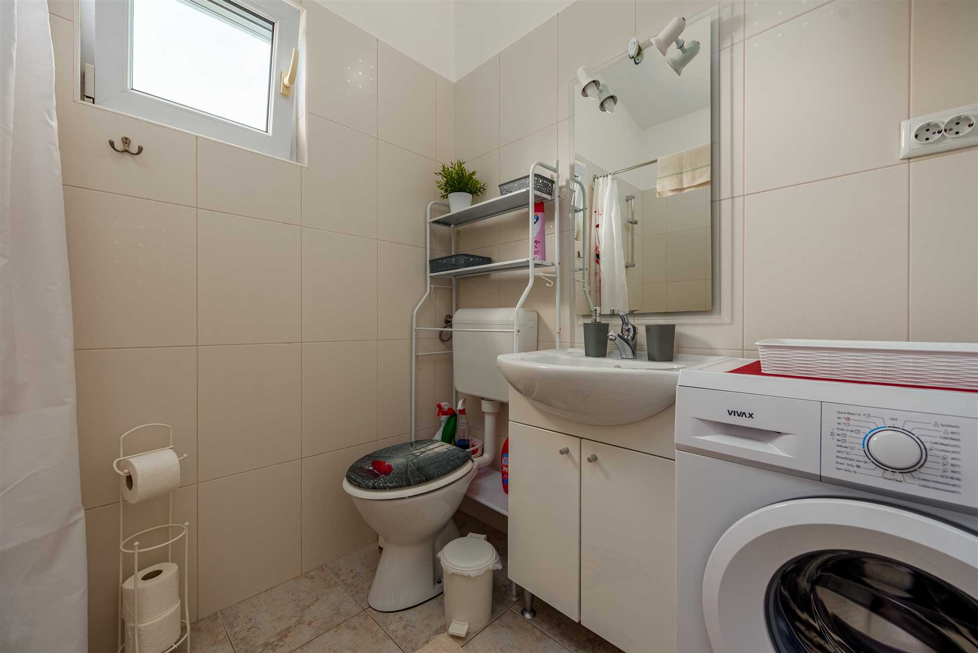 With air conditioning, Sat Tv and Wi-Fi | for 4 persons | quiet area