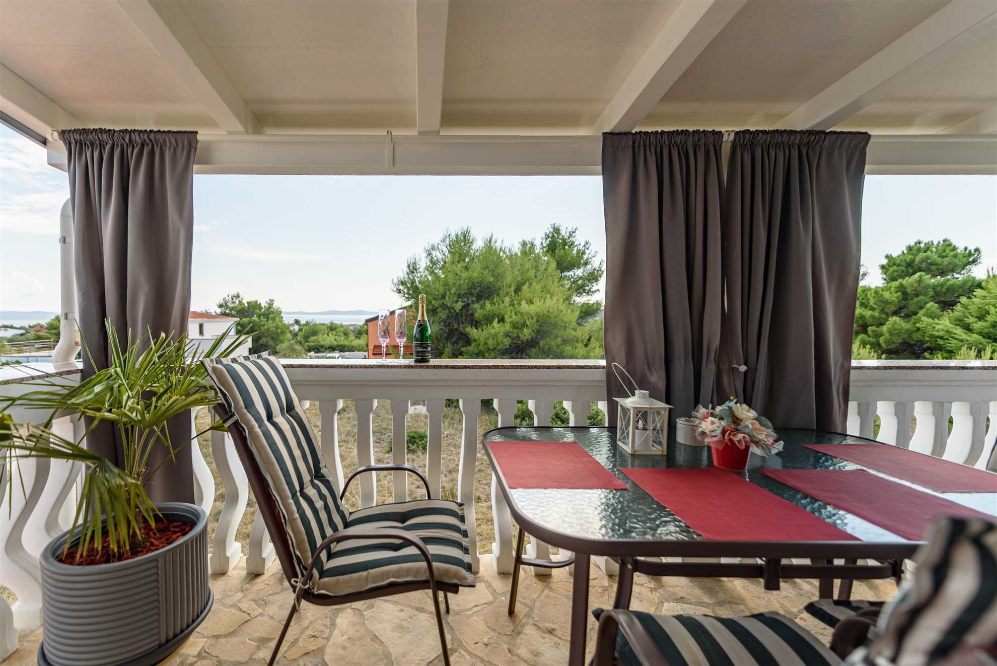 With air conditioning, Sat Tv and Wi-Fi | for 4 persons | quiet area