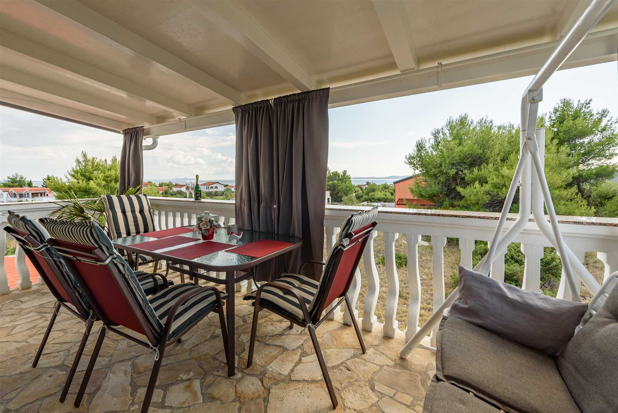 With air conditioning, Sat Tv and Wi-Fi | for 4 persons | quiet area