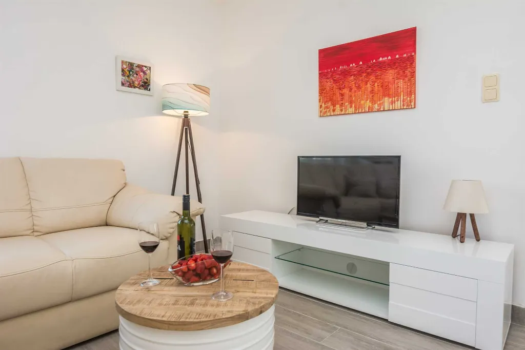 Sunny Retreat Apartment Vir