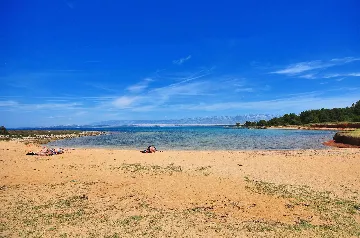 3-Bedroom Apartment in Vir for Up to 7 Guests