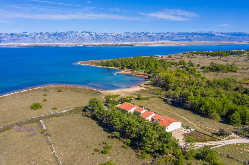 3-Bedroom Apartment in Vir for Up to 7 Guests