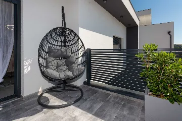 2-Bedroom Apartment in Vir for 5 Guests