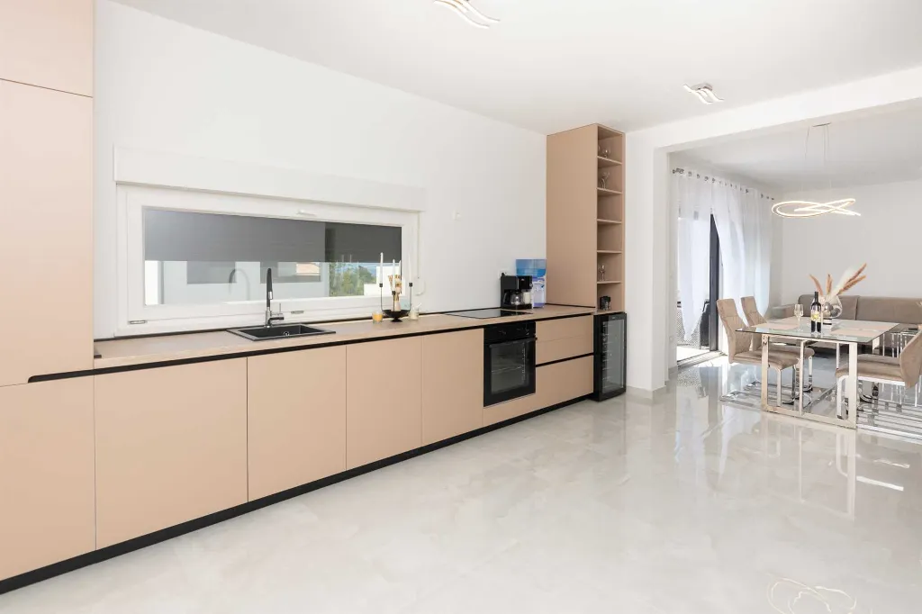 2-Bedroom Apartment in Vir for 5 Guests