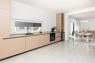 2-Bedroom Apartment in Vir for 5 Guests