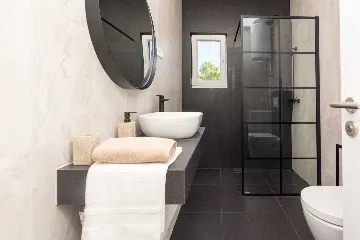 2-Bedroom Apartment in Vir for 5 Guests