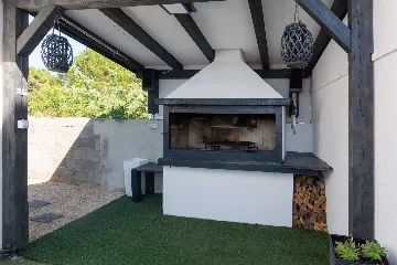 2-Bedroom Apartment in Vir for 5 Guests