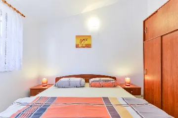 Apartment in Lučica, Vir for 4–6 Guests