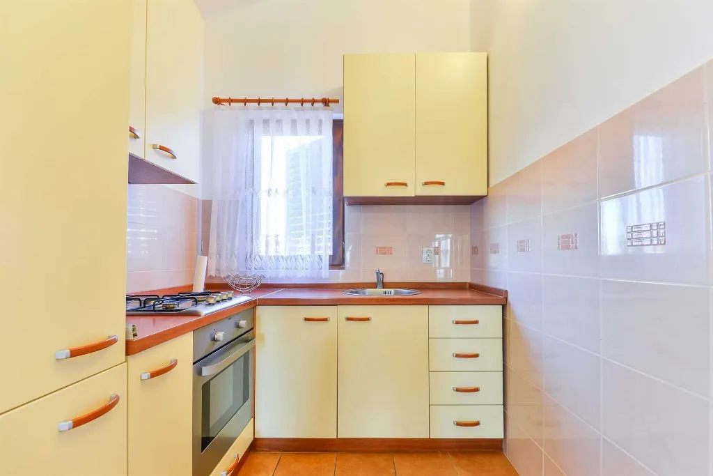 Apartment in Lučica, Vir for 4–6 Guests