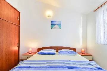 Apartment in Lučica, Vir for 4–6 Guests