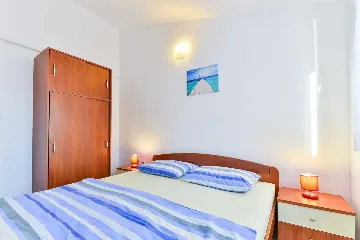 Apartment in Lučica, Vir for 4–6 Guests