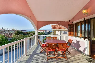 Apartment in Lučica, Vir for 4–6 Guests