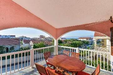 Apartment in Lučica, Vir for 4–6 Guests