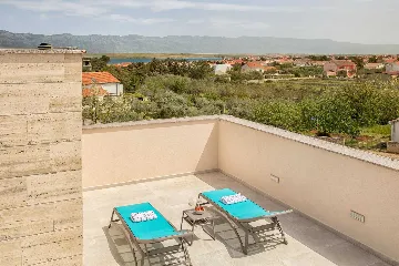 Pool, Jacuzzi & Sauna Villa in Vir (8–10)