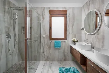 Pool, Jacuzzi & Sauna Villa in Vir (8–10)