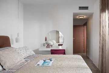 Pool, Jacuzzi & Sauna Villa in Vir (8–10)