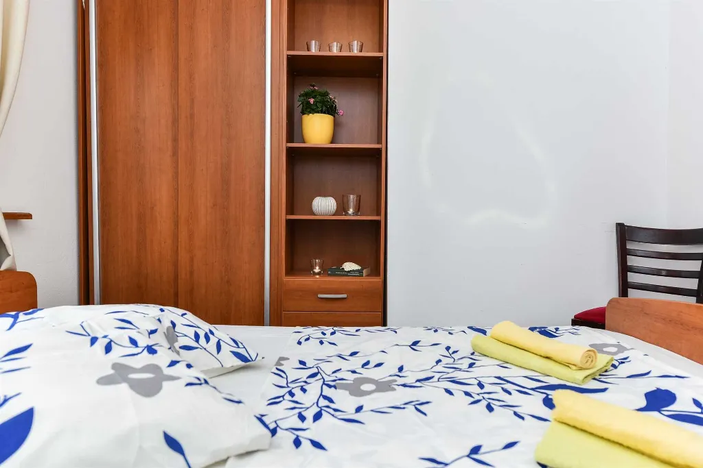3-Bedroom Sea View Apartment in Vir
