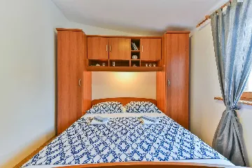 3-Bedroom Sea View Apartment in Vir