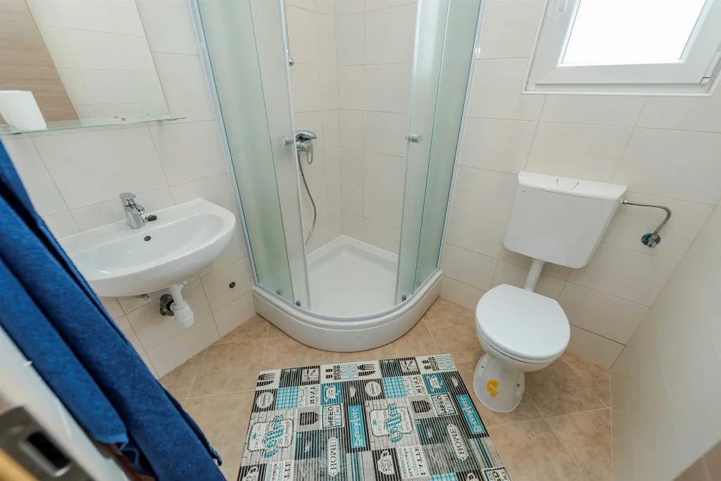 Apartment in Vir for 2–4 Guests, 100 m to Beach