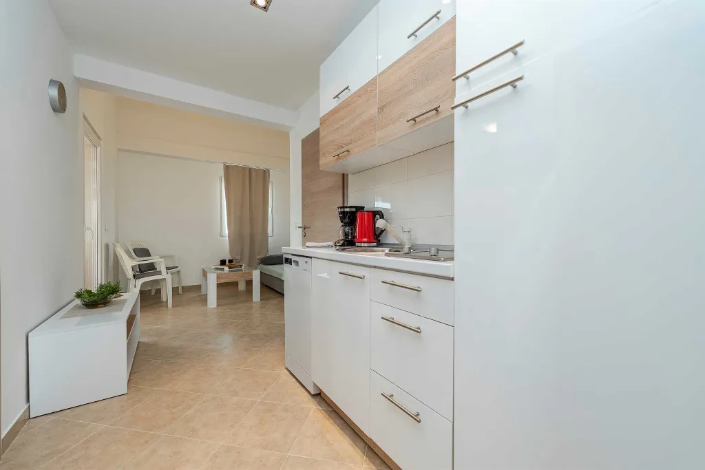Apartment in Vir for 2–4 Guests, 100 m to Beach