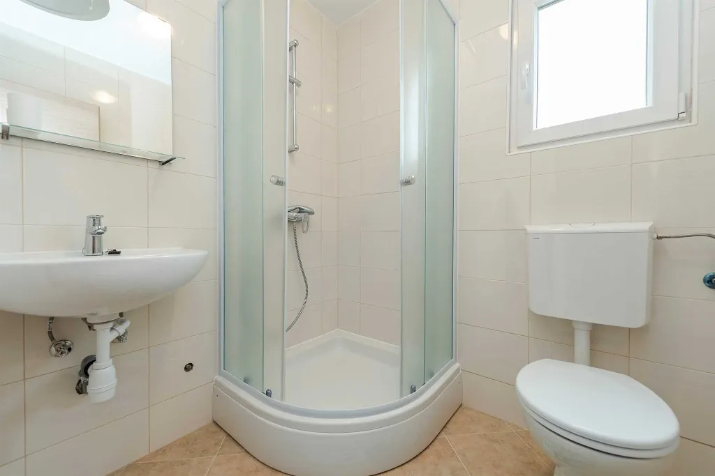 Apartment in Vir for 2–4 Guests, 100 m to Beach