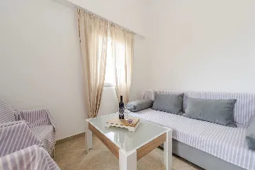 Apartment in Vir for 2-4 Guests near Luka Bay