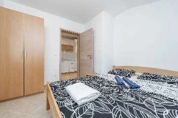 Apartment in Vir for 2-4 Guests near Luka Bay