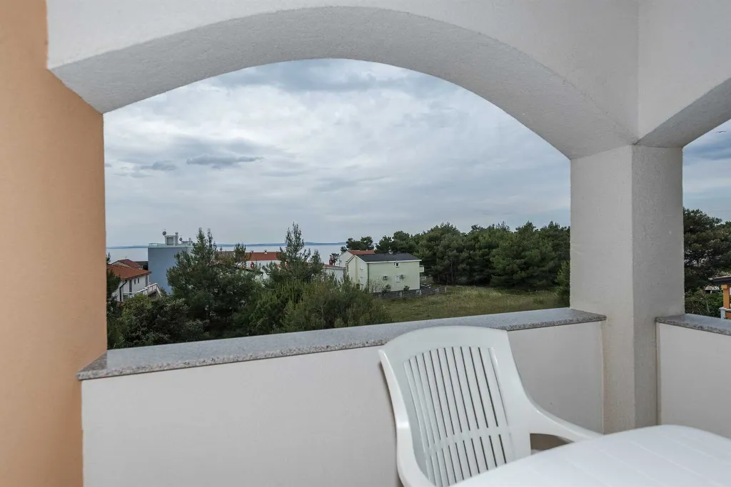Apartment in Vir for 2-4 Guests near Luka Bay