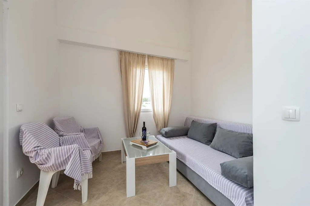 Apartment in Vir for 2-4 Guests near Luka Bay