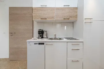 Apartment in Vir for 2-4 Guests near Luka Bay