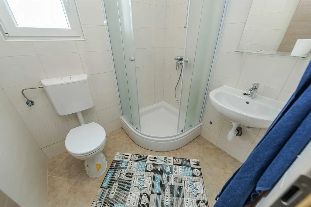 Vir Apartment for 4 Guests Near Luka Bay