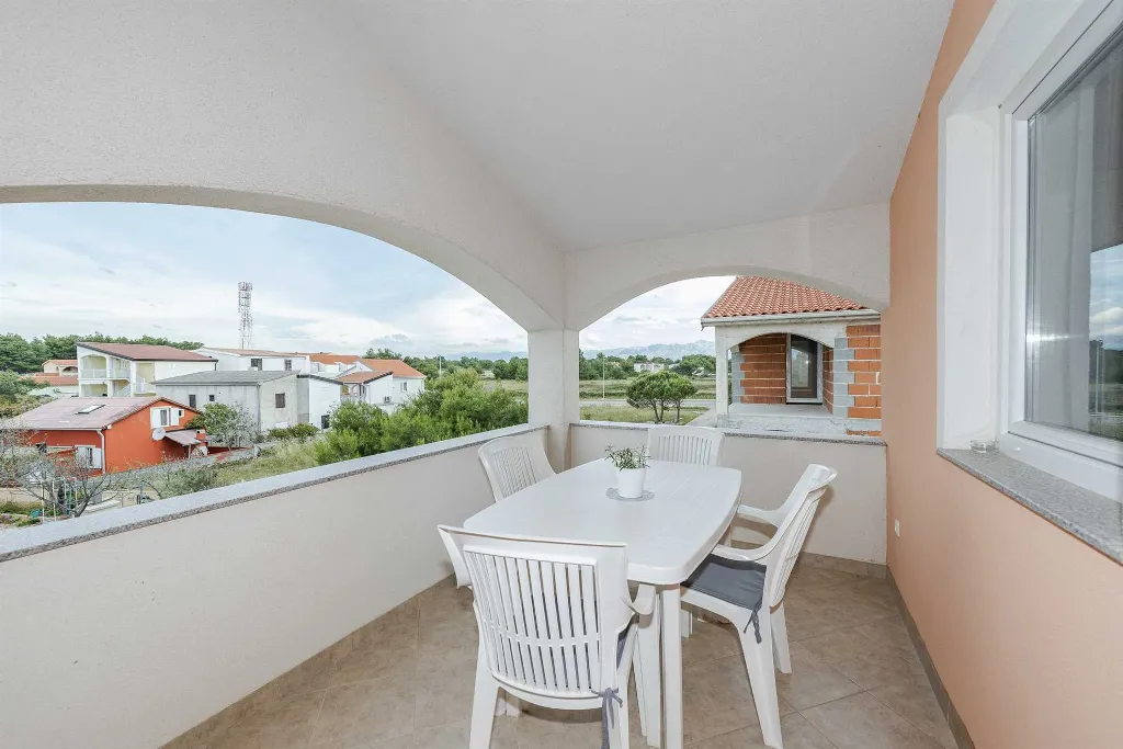 Vir Apartment for 4 Guests Near Luka Bay