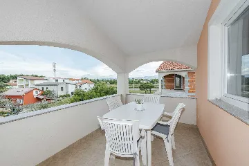 Vir Apartment for 4 Guests Near Luka Bay