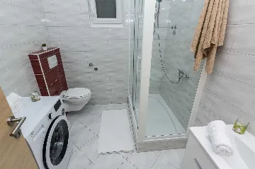 Apartment in Vir for 2–4 Guests near Pebble Beach