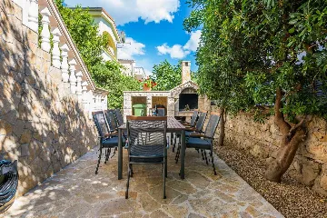 Apartment in Vir for 2–4 Guests near Pebble Beach