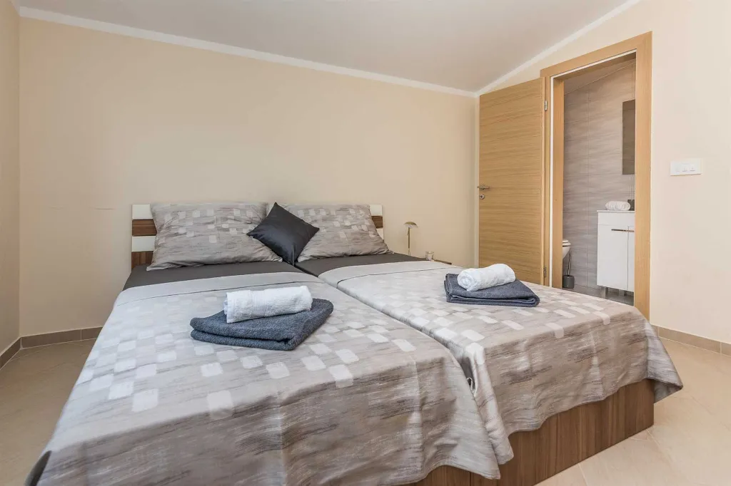 Studio for 2 in Vir – 250 m from Pebble Beach