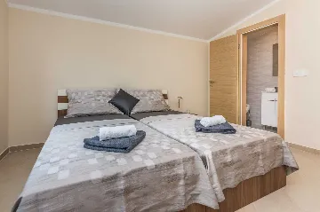 Studio for 2 in Vir – 250 m from Pebble Beach