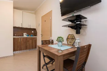 Studio for 2 in Vir – 250 m from Pebble Beach