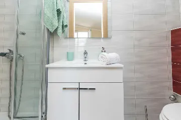 Studio Apartment for 2 in Vir, Croatia