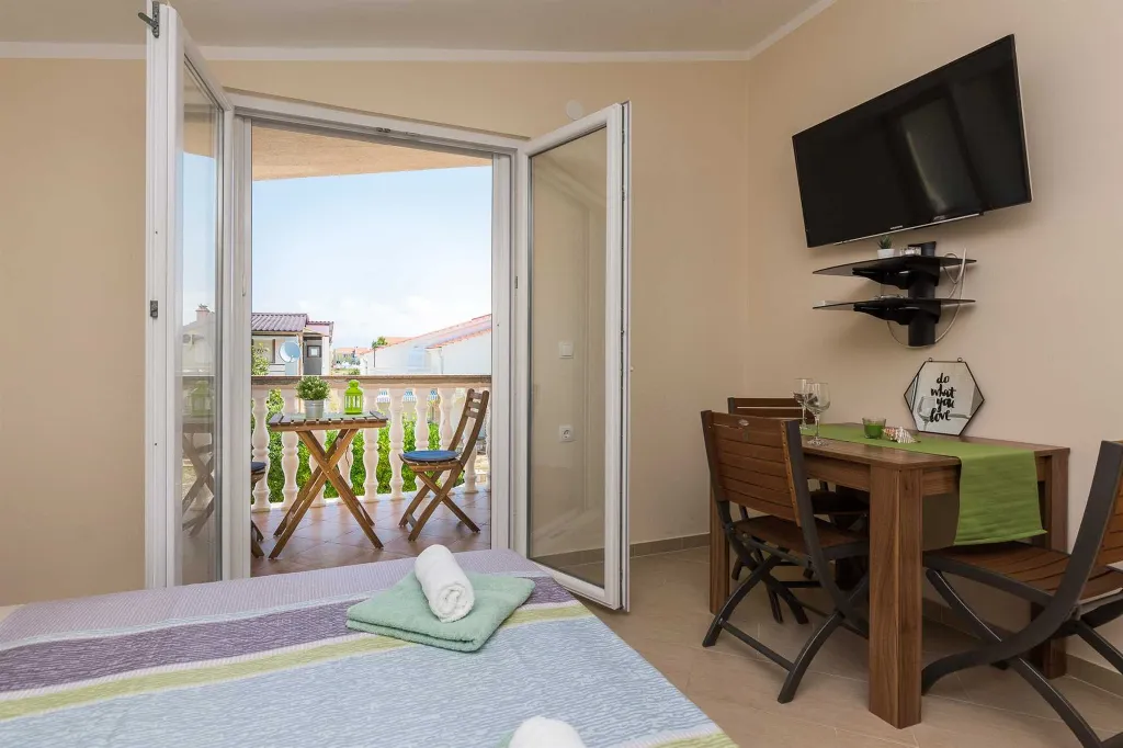 Studio Apartment for 2 in Vir, Croatia