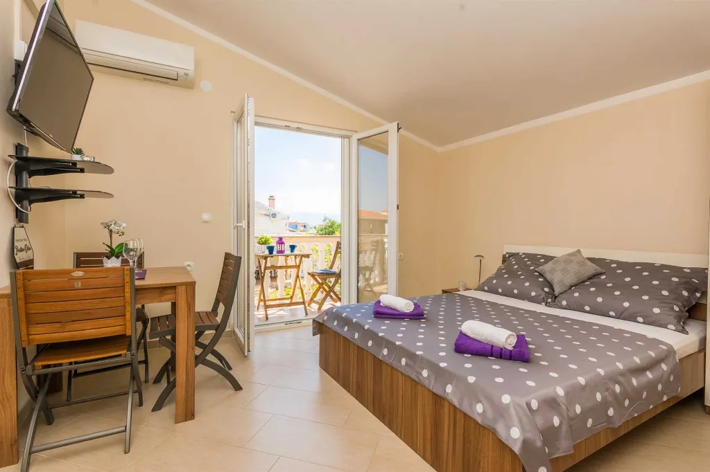 Studio Apartment in Vir for Up to 2 Guests
