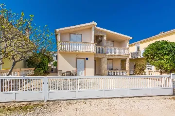 Studio Apartment in Vir for Up to 2 Guests