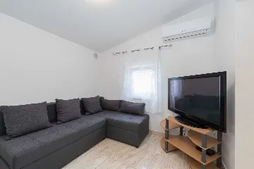 Apartment for 4 in Vir with Balcony