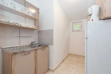 Apartment for 4 in Vir with Balcony