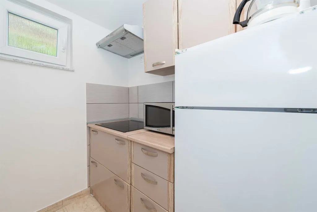 Apartment for 4 in Vir with Balcony