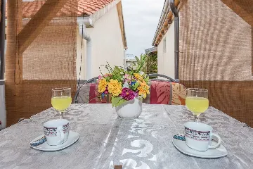 Apartment for 4 in Vir with Balcony