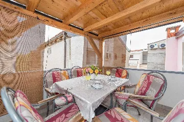 Apartment for 4 in Vir with Balcony