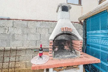 Apartment for 4 in Vir with Balcony