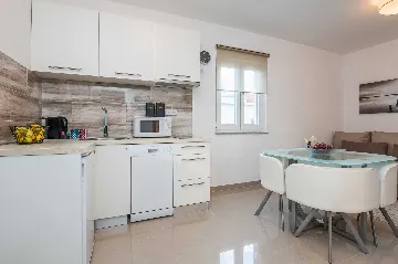 1-Bedroom Apartment for 2–4 in Vir, Croatia